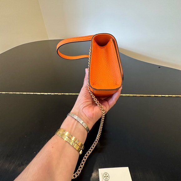 NWT Authentic Luxury Preppy Minimalist Tory Burch Carter Shrunken Shoulder Bag - Picture 10 of 16